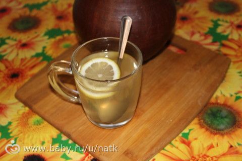 Мед. Зеленый чай с лимоном и медем